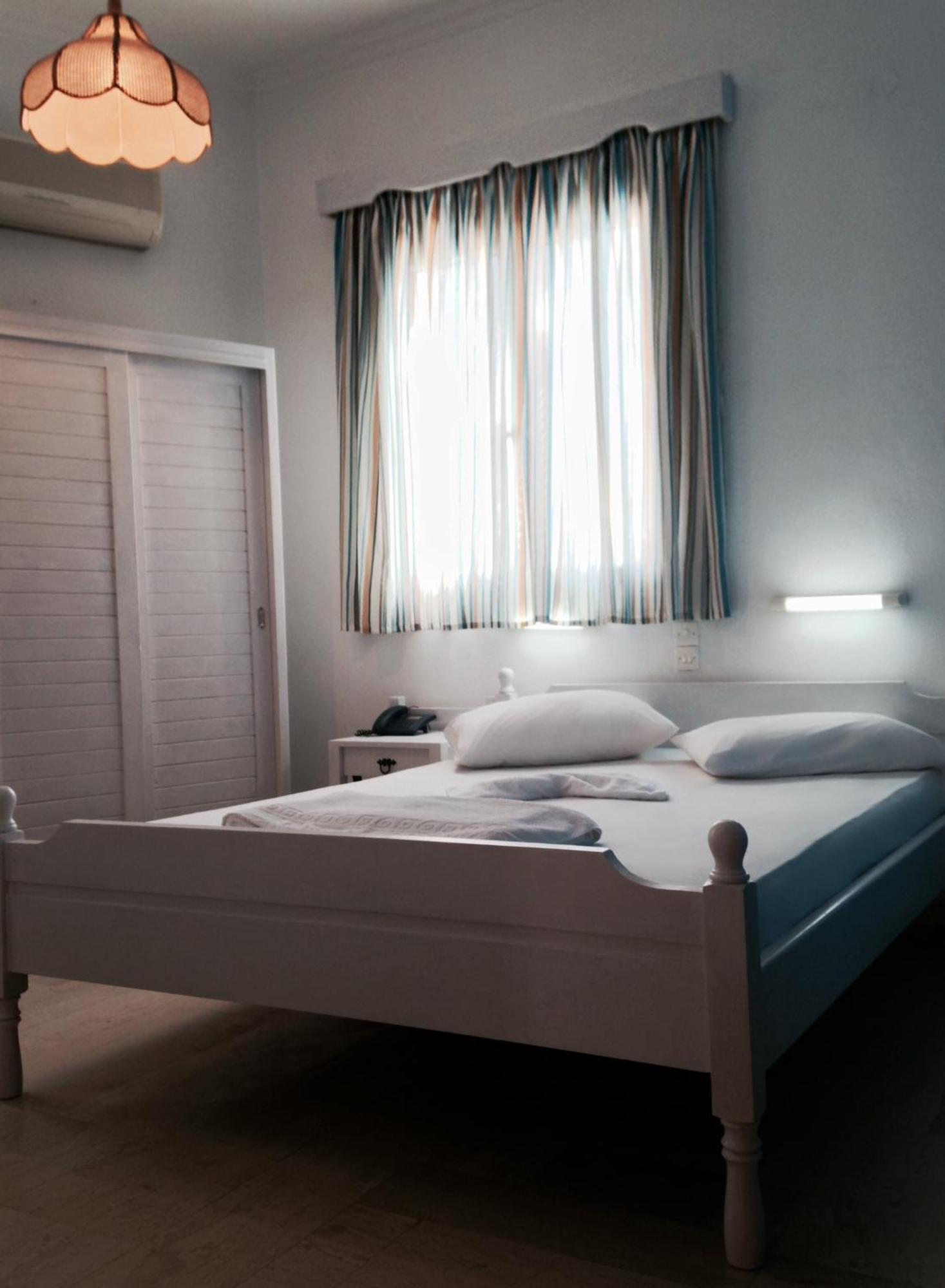 Hotel Helliniko (adults Only) Parikia (Paros)